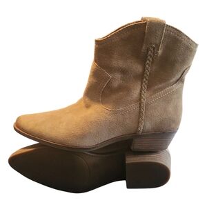 Lucky Brand Hadrya Western Bootie size 8.5 Taupe Suede